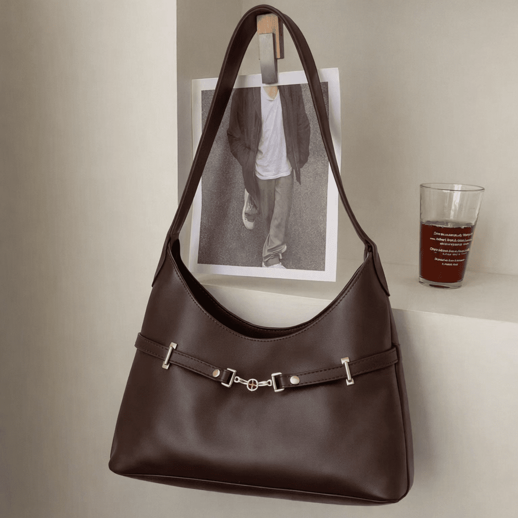 Minimal Shoulder Bag with Metal Detail – 32×20 cm BG8