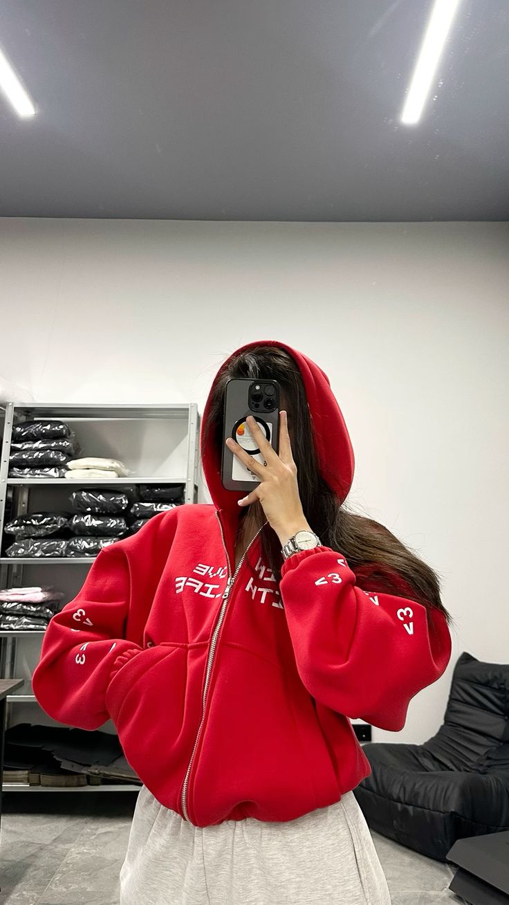 In Love With Life Sweatshirt – Positive Vibes Only H33