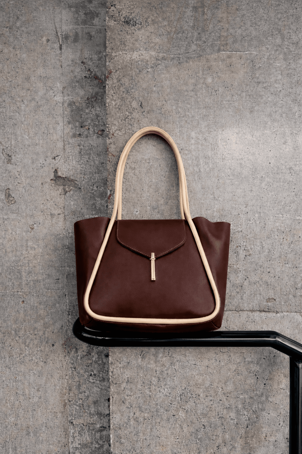 Minimal Tote Bag with Matching Pouch – 35×27 cm BG3