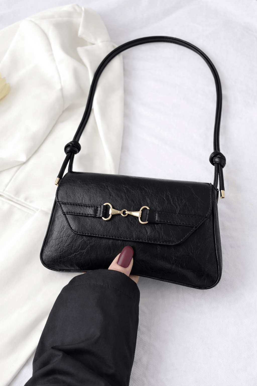 شنطة كتف Bg24