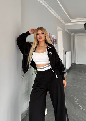 سوت NIKE 3 قطع ( سويت شيرت + بنطلون + توب ) S20 - Princess Store l برنسيس ستور