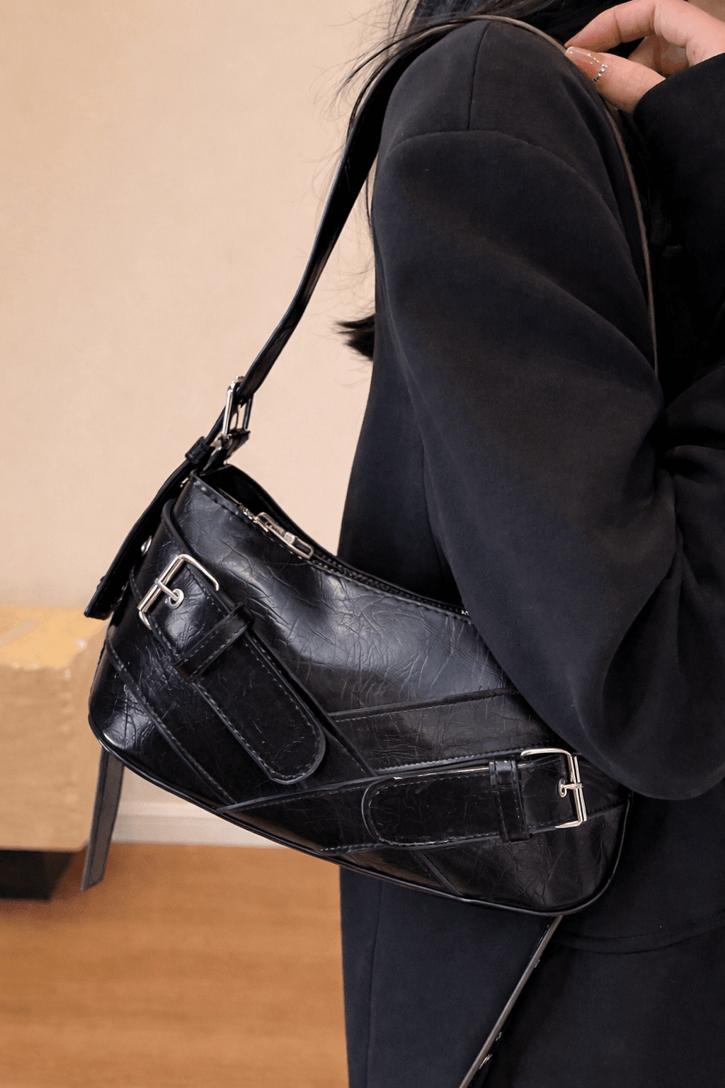 Elegant Everyday Shoulder Bag – The Perfect Balance of Style & Comfort BG10