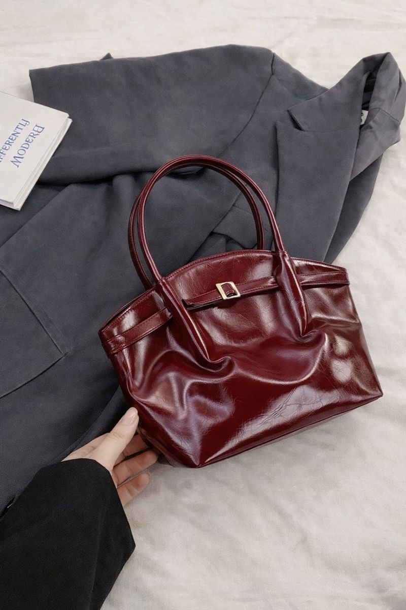 Spacious Everyday ToteBag – Carry More Without Losing Your Style BG9