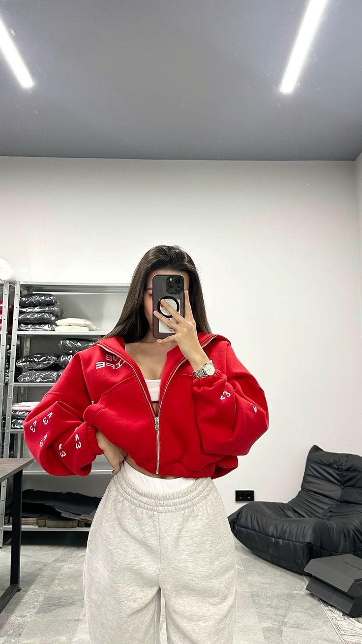 In Love With Life Sweatshirt – Positive Vibes Only H33